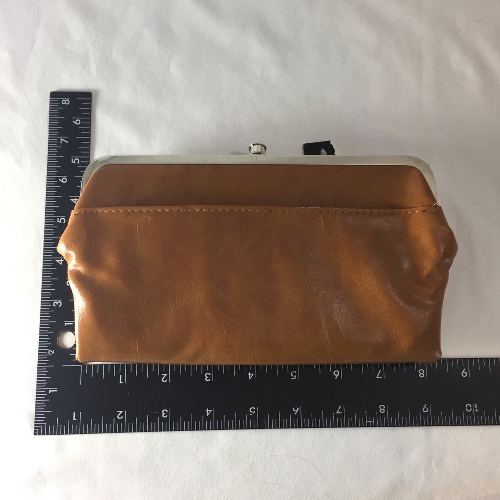 Like new Large tan wallet multi pockets clutch - Picture 5 of 6
